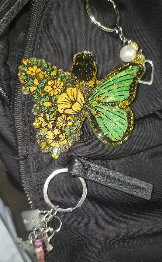 2pc random Jamaican butterfly keychains